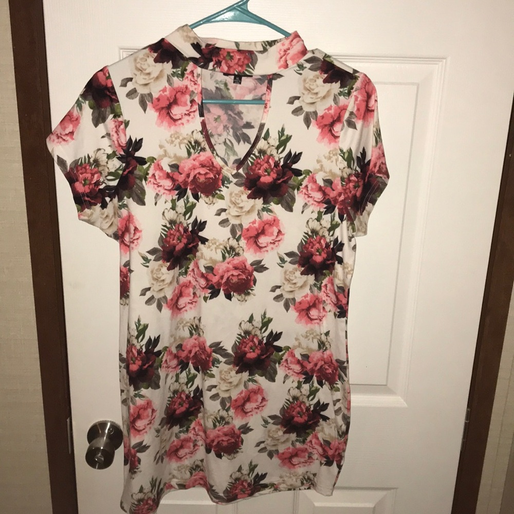 Dice top supposed to be dress but used as a top